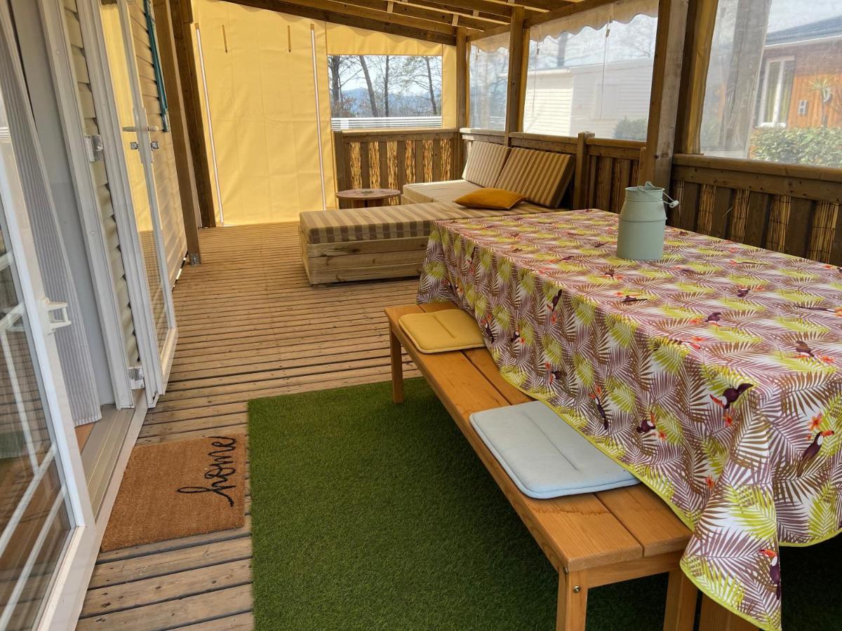 Joli Mobil-Home De Vacances, Ideal Pour Les Familles Rocbaron Екстериор снимка